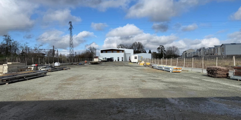 local industriel à BASSENS (33530)